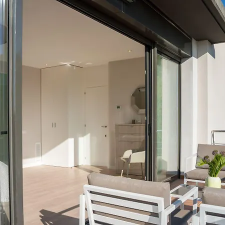Valentino I Villa *